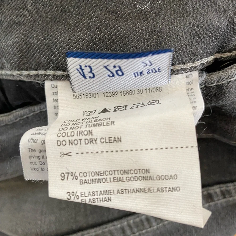 NWT TRUSSARDI JEANS Made in Italy UK 27/29/IT43